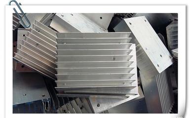 拉铝定制小型电子散热器铝型材 散热器铝型材深加工氧化图片_高清图_细节图-叶云杰(个人商户)